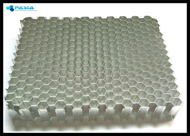 Porcellana Materiale da costruzione del favo ignifugo per i pannelli leggeri del favo fornitore